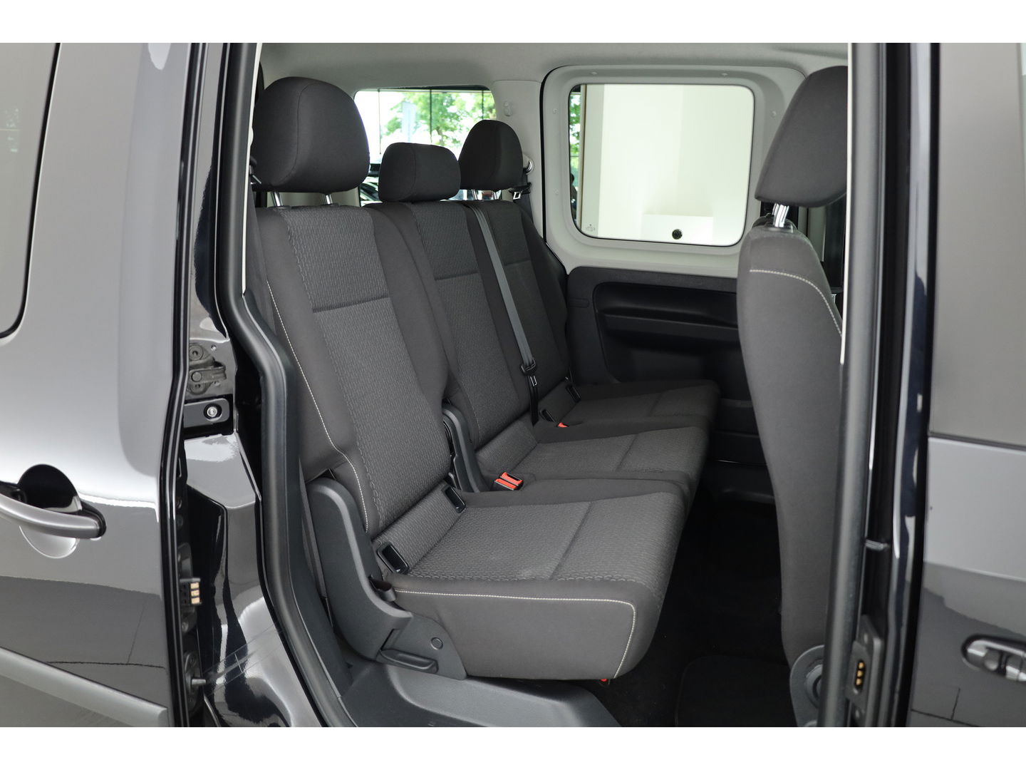 Volkswagen Caddy 1.4 TSI 5 Persoons. | Camera | 2x Schuifdeur | Park Assist | DAB | Navi | Cruise
