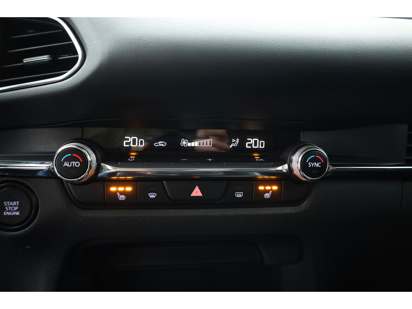 Mazda CX-30 2.0 e-SkyActiv-X M Hybrid Homura | HUD | Adapt. Cruise | Dodehoek | Carplay | Camera | Keyless