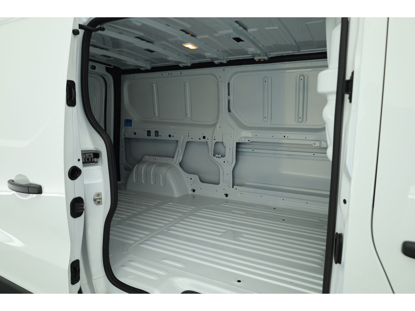 Renault Trafic 2.0 Blue dC1 150pk L2H1 Advance | Camera | Navi | PDC v+a | Apple Carplay/Android Auto | BPM Vrij!