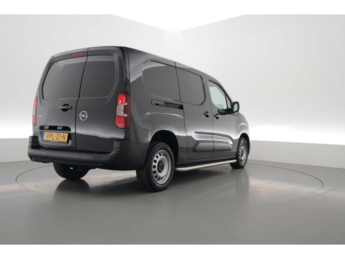 Opel Combo 1.5D L2H1 Edition | Navi | automaat | side bars | laadruimte betimmering