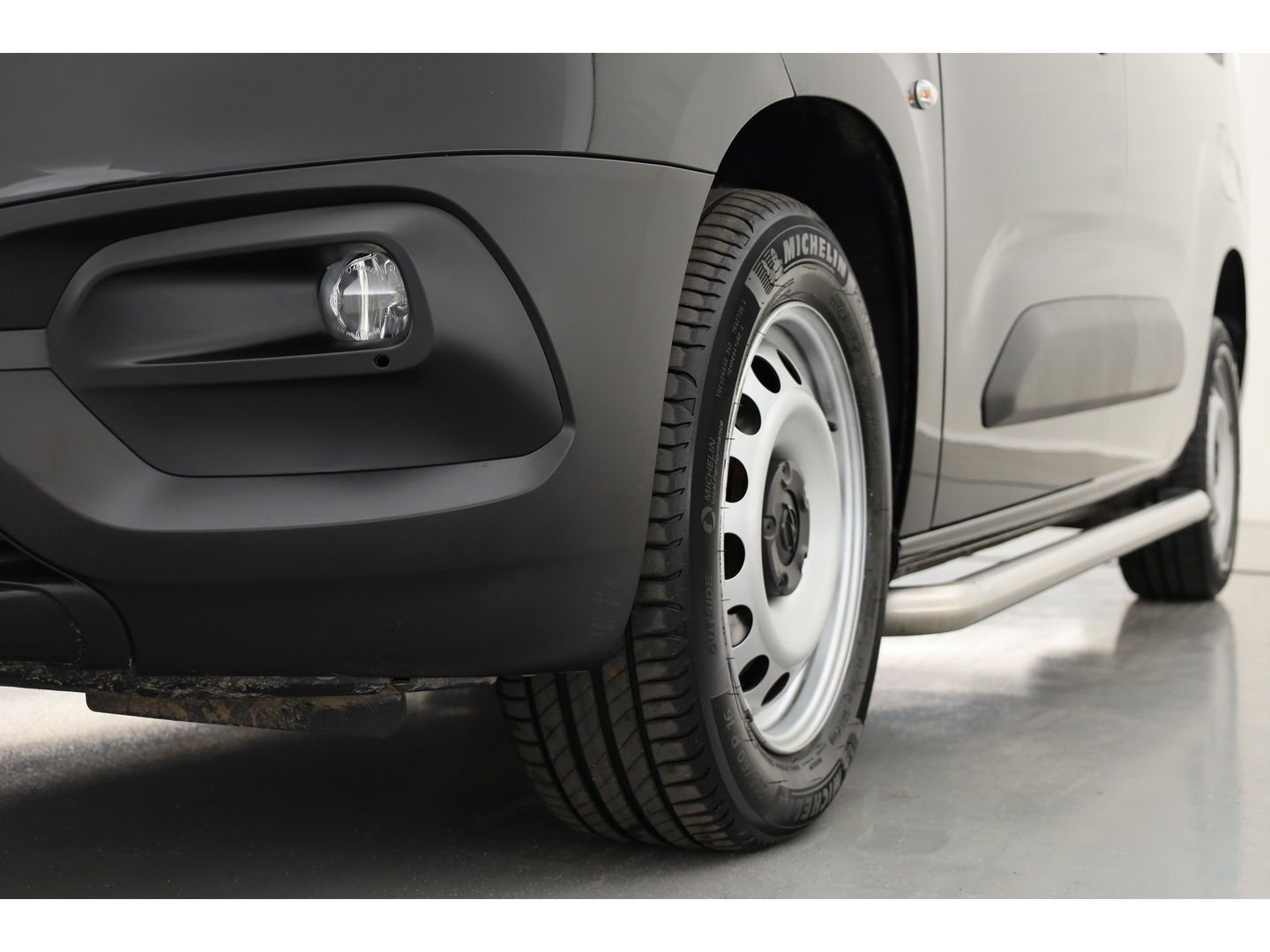 Opel Combo 1.5D L2H1 Edition | Navi | automaat | side bars | laadruimte betimmering