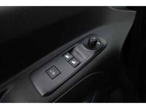 Opel Combo 1.5D L2H1 Edition | Navi | automaat | side bars | laadruimte betimmering