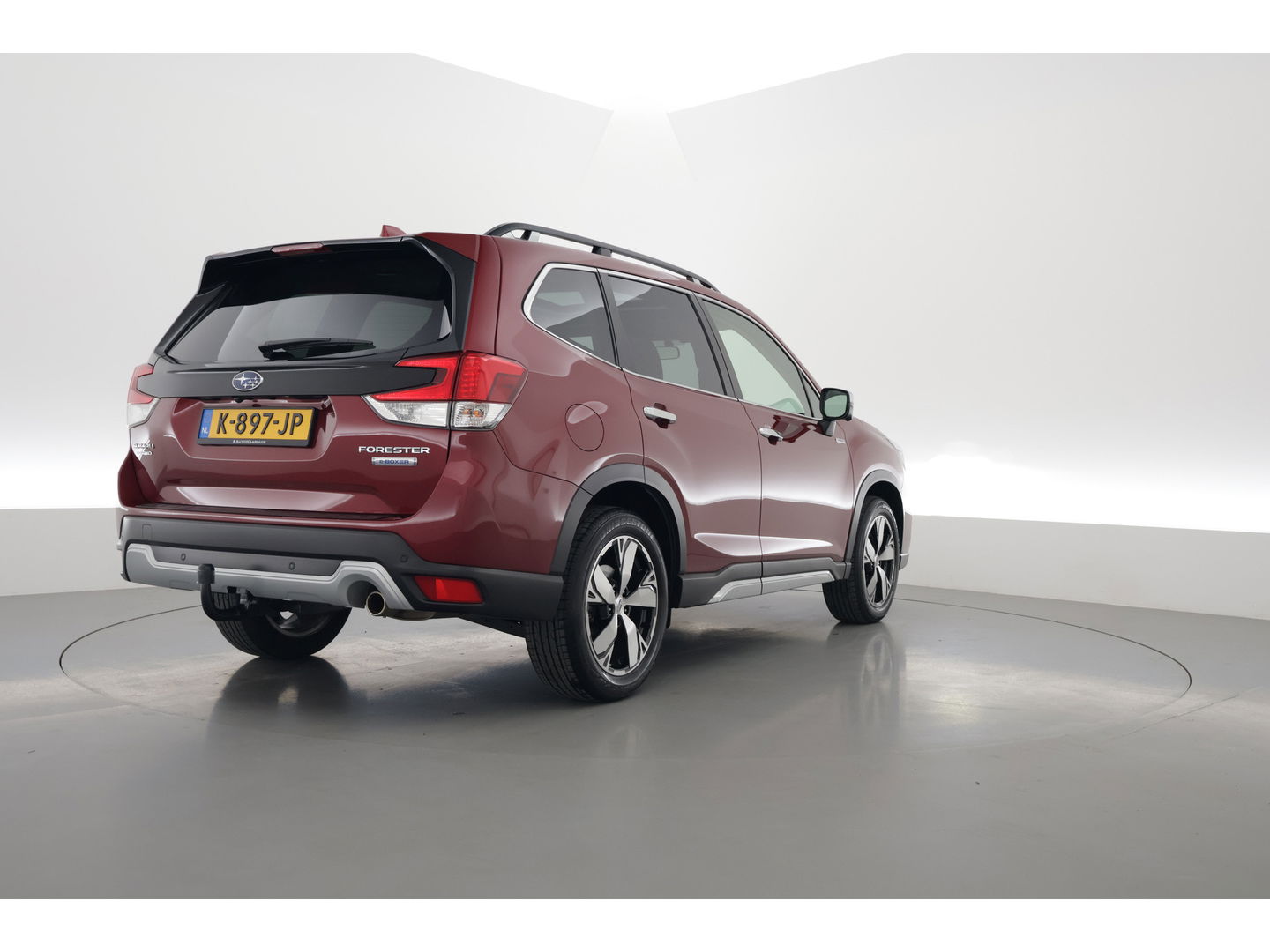 Subaru Forester 2.0i e-BOXER First Edition | Schuifdak | Camera | Afn. Trekhaak | Adapt. Cruise | Stoel- Stuurverw. | Navi