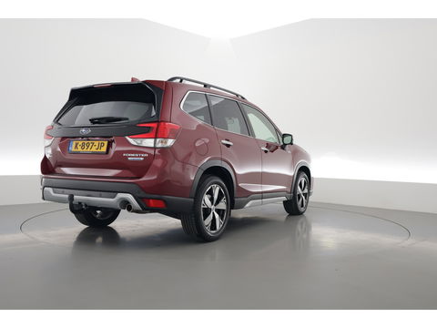 Subaru Forester 2.0i e-BOXER First Edition | Schuifdak | Camera | Afn. Trekhaak | Adapt. Cruise | Stoel- Stuurverw. | Navi