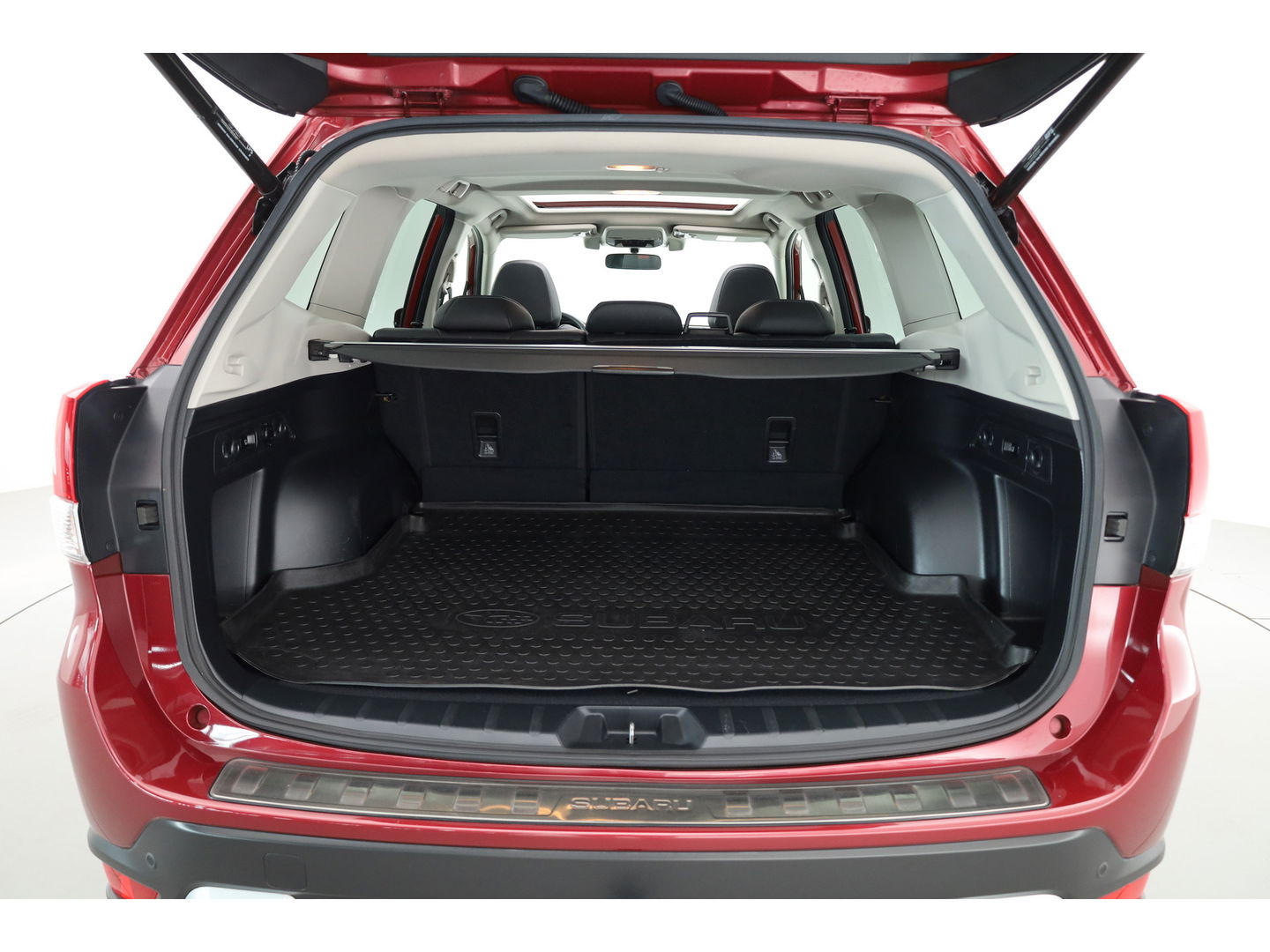 Subaru Forester 2.0i e-BOXER First Edition | Schuifdak | Camera | Afn. Trekhaak | Adapt. Cruise | Stoel- Stuurverw. | Navi