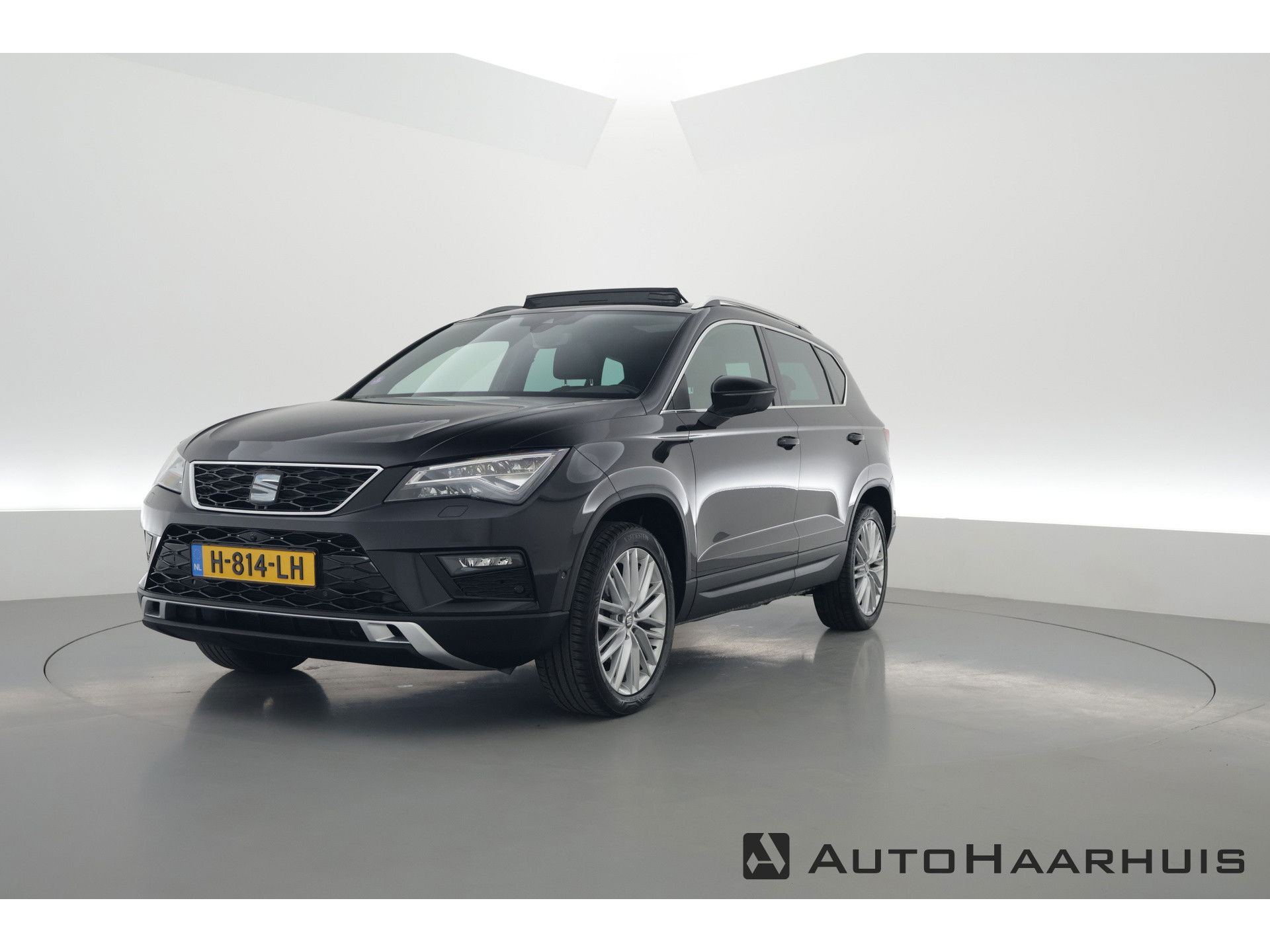 SEAT Ateca 1.5 TSI Xcellence Business Intense | Pano | Trekhaak | Adapt. cuirse | Stoelverw. | CarPlay | Navi