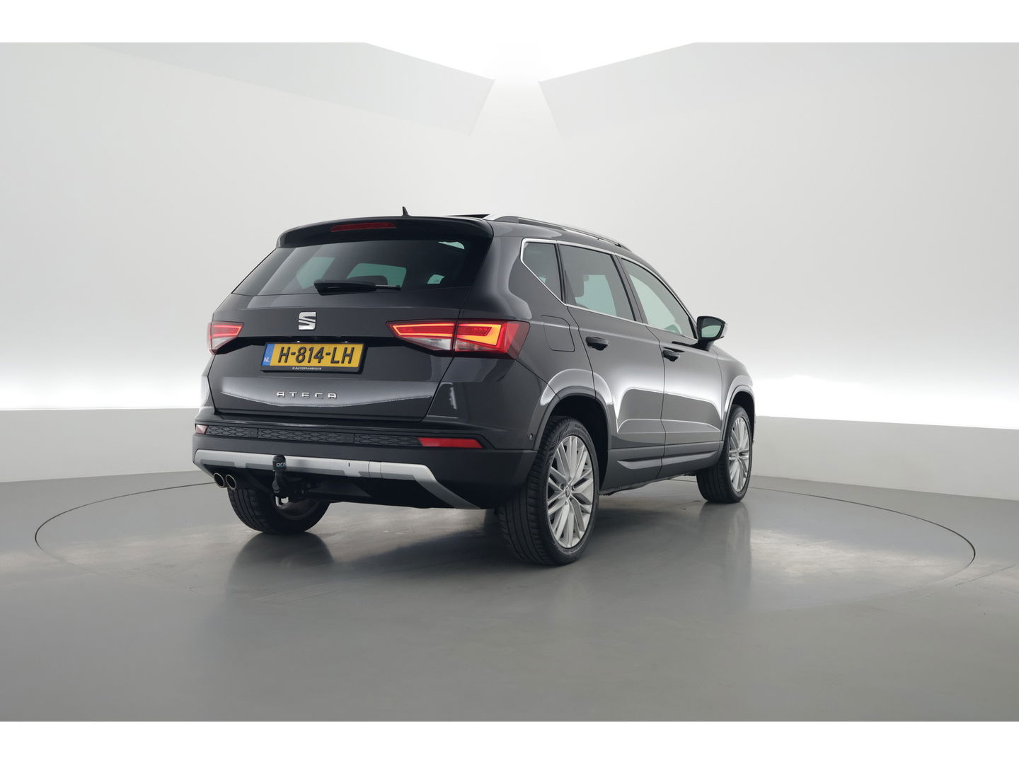 SEAT Ateca 1.5 TSI Xcellence Business Intense | Pano | Trekhaak | Adapt. cuirse | Stoelverw. | CarPlay | Navi