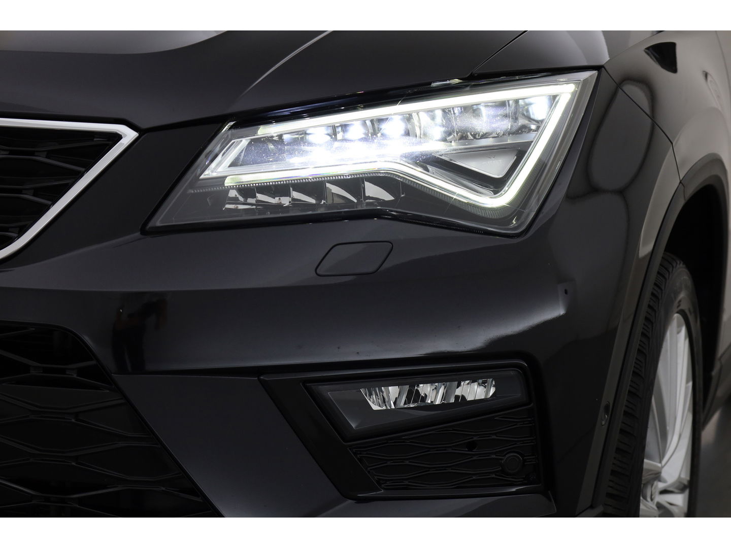 SEAT Ateca 1.5 TSI Xcellence Business Intense | Pano | Trekhaak | Adapt. cuirse | Stoelverw. | CarPlay | Navi