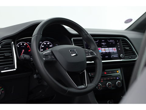 SEAT Ateca 1.5 TSI Xcellence Business Intense | Pano | Trekhaak | Adapt. cuirse | Stoelverw. | CarPlay | Navi