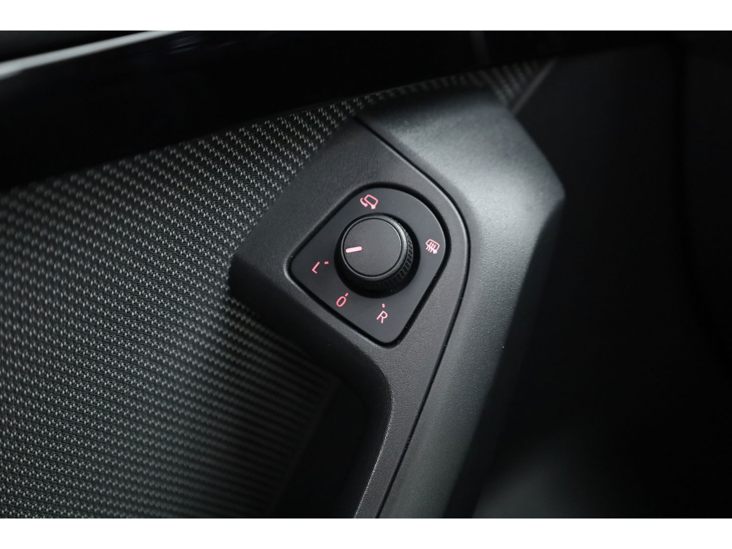 SEAT Ateca 1.5 TSI Xcellence Business Intense | Pano | Trekhaak | Adapt. cuirse | Stoelverw. | CarPlay | Navi