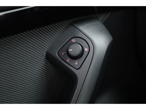 SEAT Ateca 1.5 TSI Xcellence Business Intense | Pano | Trekhaak | Adapt. cuirse | Stoelverw. | CarPlay | Navi