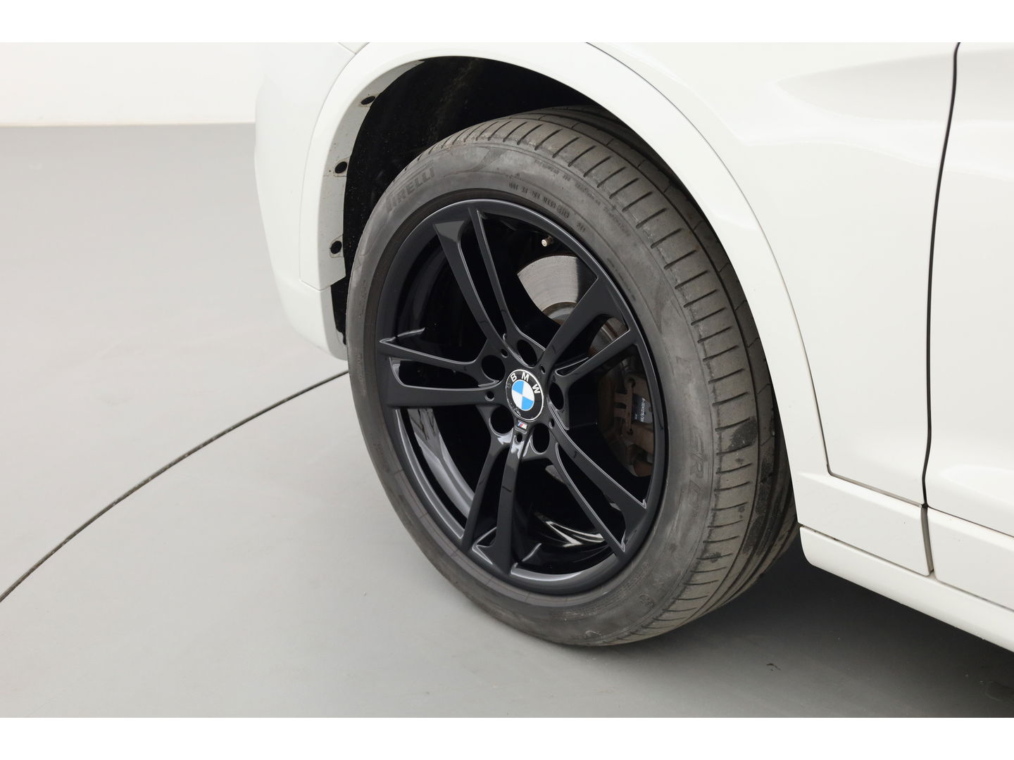 BMW X3 xDrive20d | HUD | Schuif-/kanteldak | Afn. Trekhaak | Camera | Navi | Stoelverw. | LED