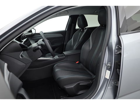 Peugeot 308 1.2 PureTech Allure Pack Business | CarPlay | Camera | Adapt.cruise | LED | Navi