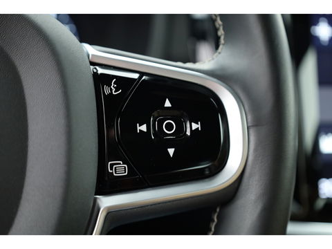 Volvo V60 2.0 T4 Inscription | Navi | Pilot Assist | Bliss |  Stoelverw. | Leder | 19''