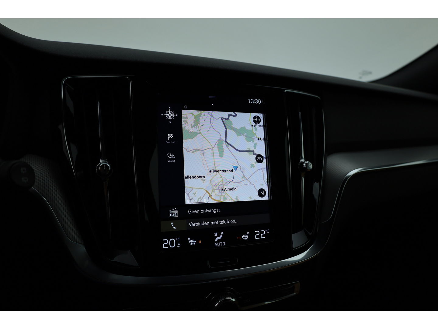 Volvo V60 2.0 T4 Inscription | Navi | Pilot Assist | Bliss |  Stoelverw. | Leder | 19''