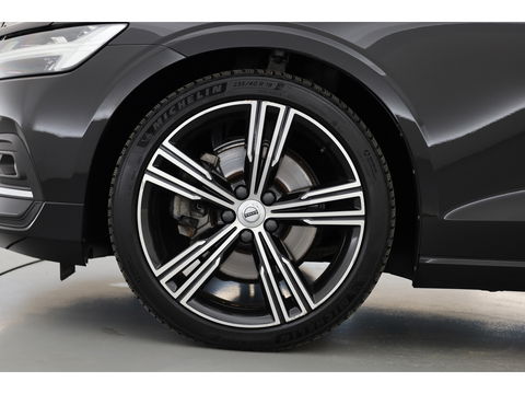 Volvo V60 2.0 T4 Inscription | Navi | Pilot Assist | Bliss |  Stoelverw. | Leder | 19''