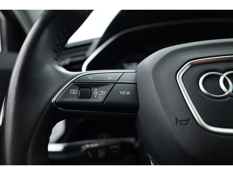 Audi Q3 Sportback 35 TFSI Business Edition | S Line | Navi | Afn. Trekhaak | Adapt. Cruise | Carplay | Camera | Stoelverw.