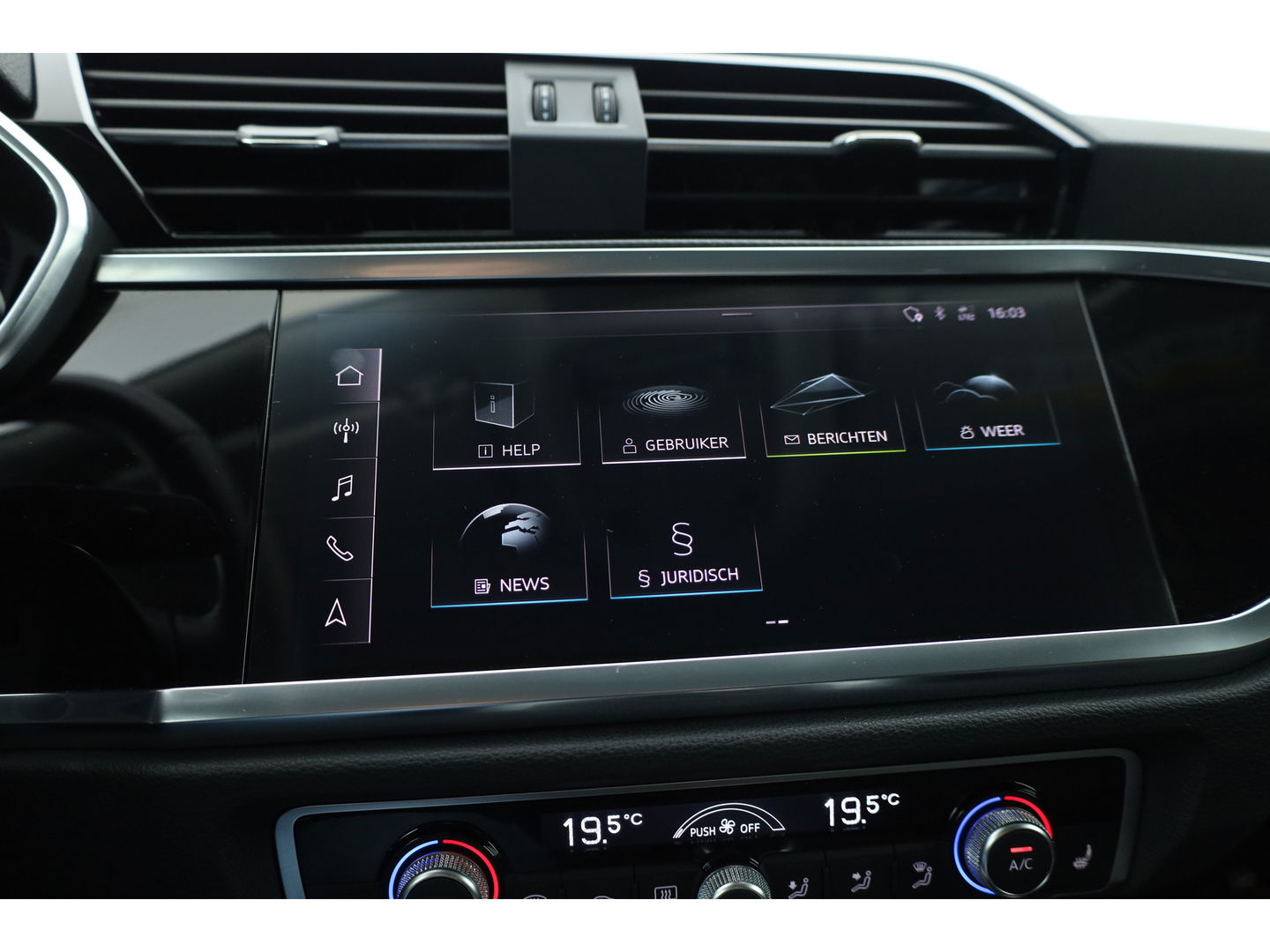 Audi Q3 Sportback 35 TFSI Business Edition | S Line | Navi | Afn. Trekhaak | Adapt. Cruise | Carplay | Camera | Stoelverw.
