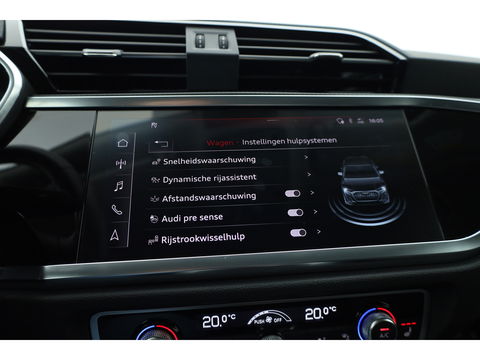 Audi Q3 Sportback 35 TFSI Business Edition | S Line | Navi | Afn. Trekhaak | Adapt. Cruise | Carplay | Camera | Stoelverw.