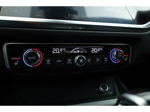 Audi Q3 Sportback 35 TFSI Business Edition | S Line | Navi | Afn. Trekhaak | Adapt. Cruise | Carplay | Camera | Stoelverw.