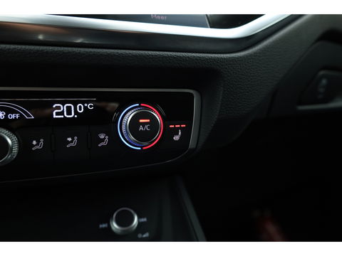 Audi Q3 Sportback 35 TFSI Business Edition | S Line | Navi | Afn. Trekhaak | Adapt. Cruise | Carplay | Camera | Stoelverw.
