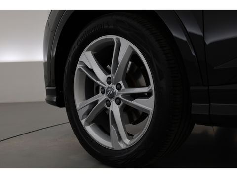 Audi Q3 Sportback 35 TFSI Business Edition | S Line | Navi | Afn. Trekhaak | Adapt. Cruise | Carplay | Camera | Stoelverw.