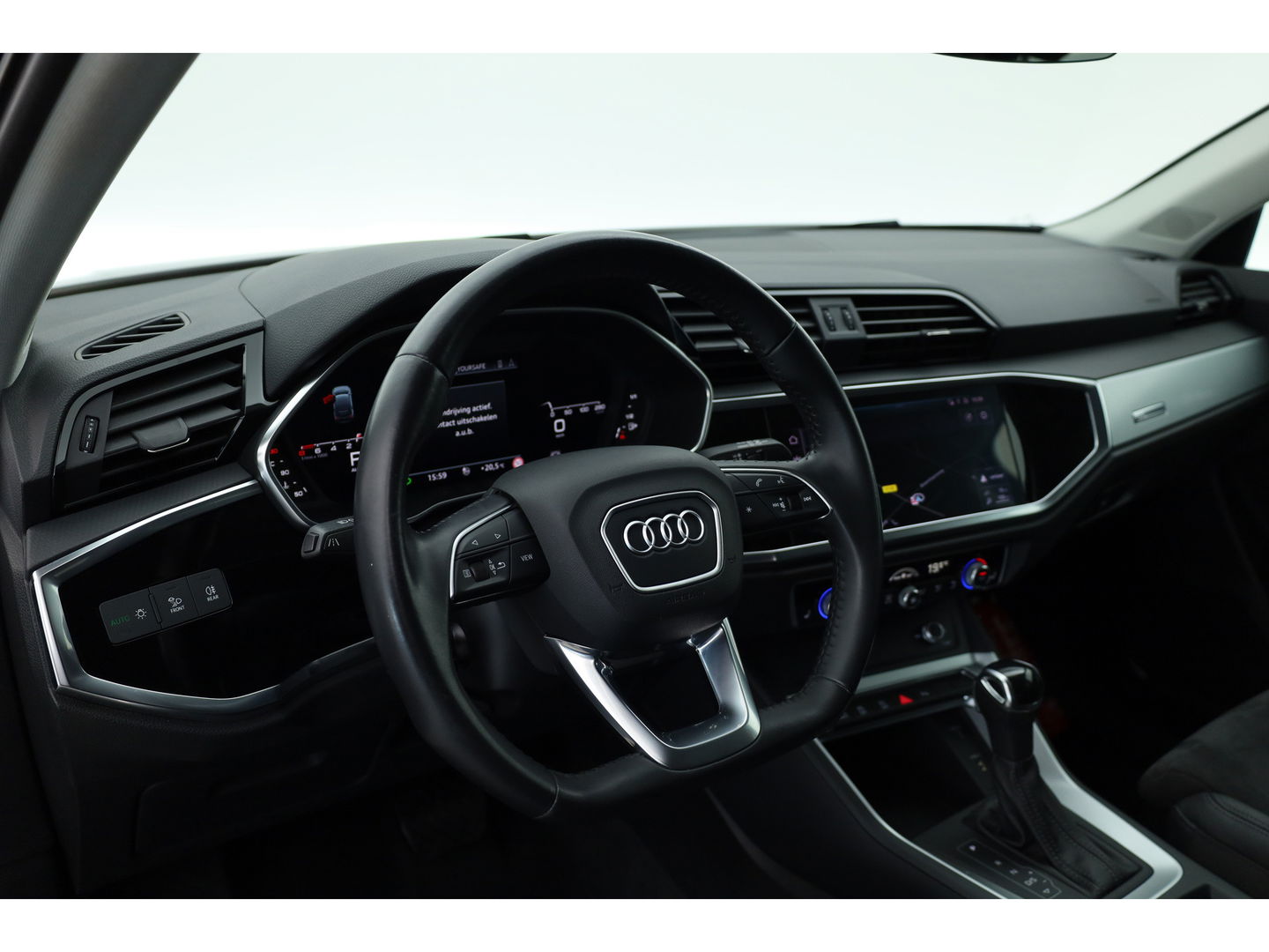 Audi Q3 Sportback 35 TFSI Business Edition | S Line | Navi | Afn. Trekhaak | Adapt. Cruise | Carplay | Camera | Stoelverw.