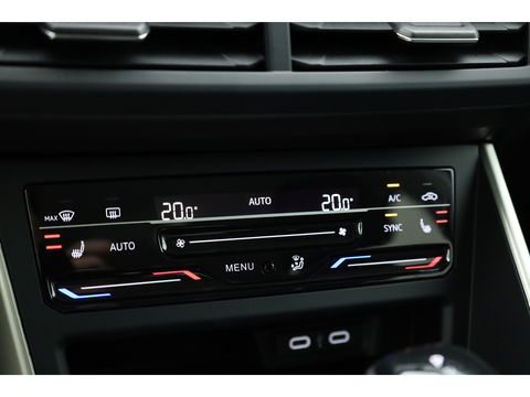 Volkswagen Polo 1.0 TSI DSG | Navi | Travel Assist | Camera | Stoelverw. | Apple CarPlay |