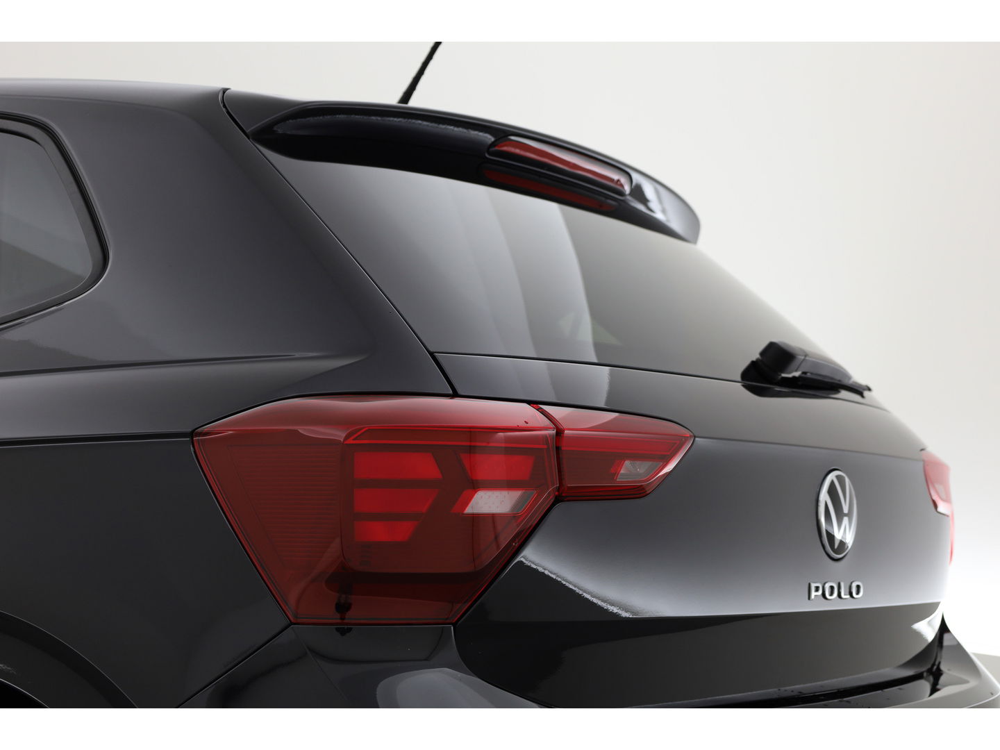 Volkswagen Polo 1.0 TSI DSG | Navi | Travel Assist | Camera | Stoelverw. | Apple CarPlay |