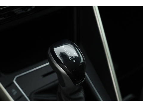 Volkswagen Polo 1.0 TSI DSG | Navi | Travel Assist | Camera | Stoelverw. | Apple CarPlay |