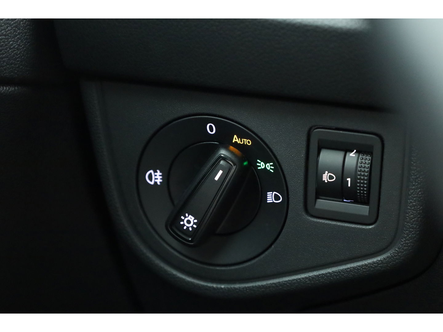 Volkswagen Polo 1.0 TSI DSG | Navi | Travel Assist | Camera | Stoelverw. | Apple CarPlay |