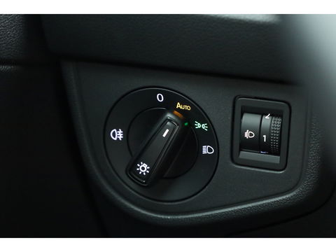 Volkswagen Polo 1.0 TSI DSG | Navi | Travel Assist | Camera | Stoelverw. | Apple CarPlay |