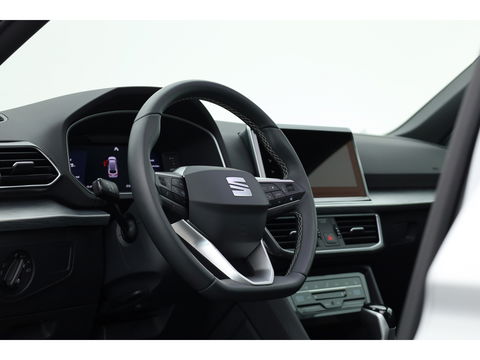 SEAT Tarraco 1.4 TSI e-Hybrid PHEV Xperience | Pano | Travel Assist | Stoel- Stuurverw. | Keyless | Camera | Navi