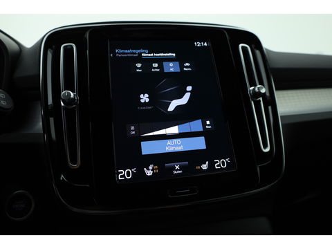 Volvo XC40 T4 Recharge Core | Pilot Assist | Elek. Trekhaak | Camera | Navi | Stoel- Stuurverw.
