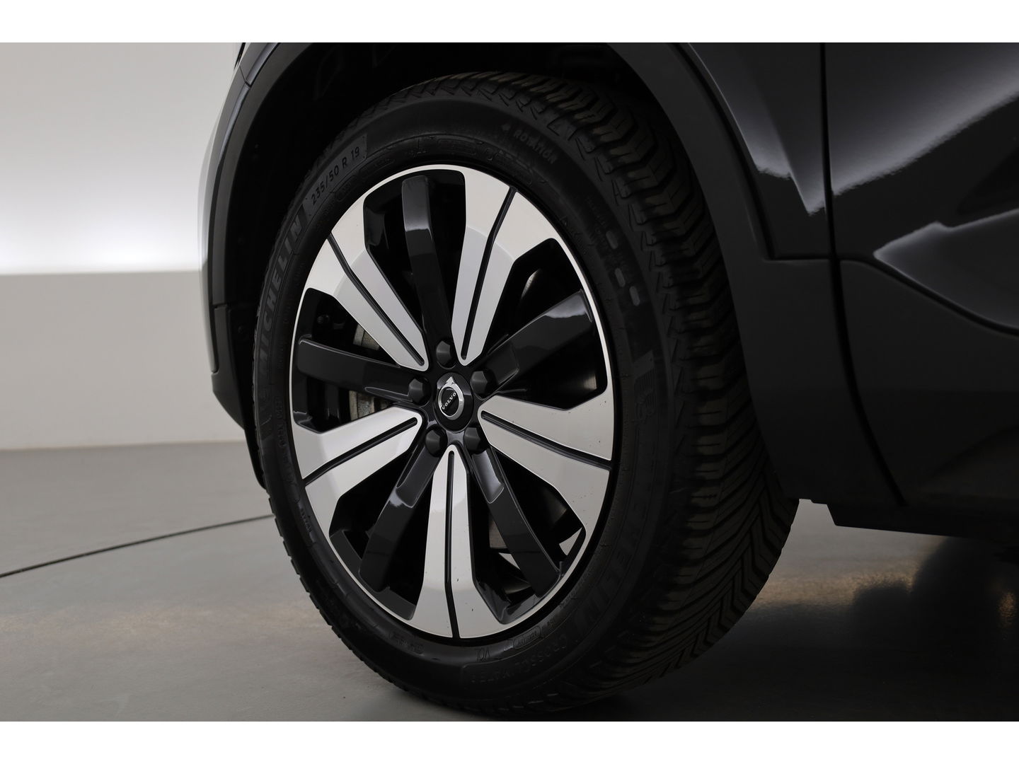 Volvo XC40 T4 Recharge Core | Pilot Assist | Elek. Trekhaak | Camera | Navi | Stoel- Stuurverw.