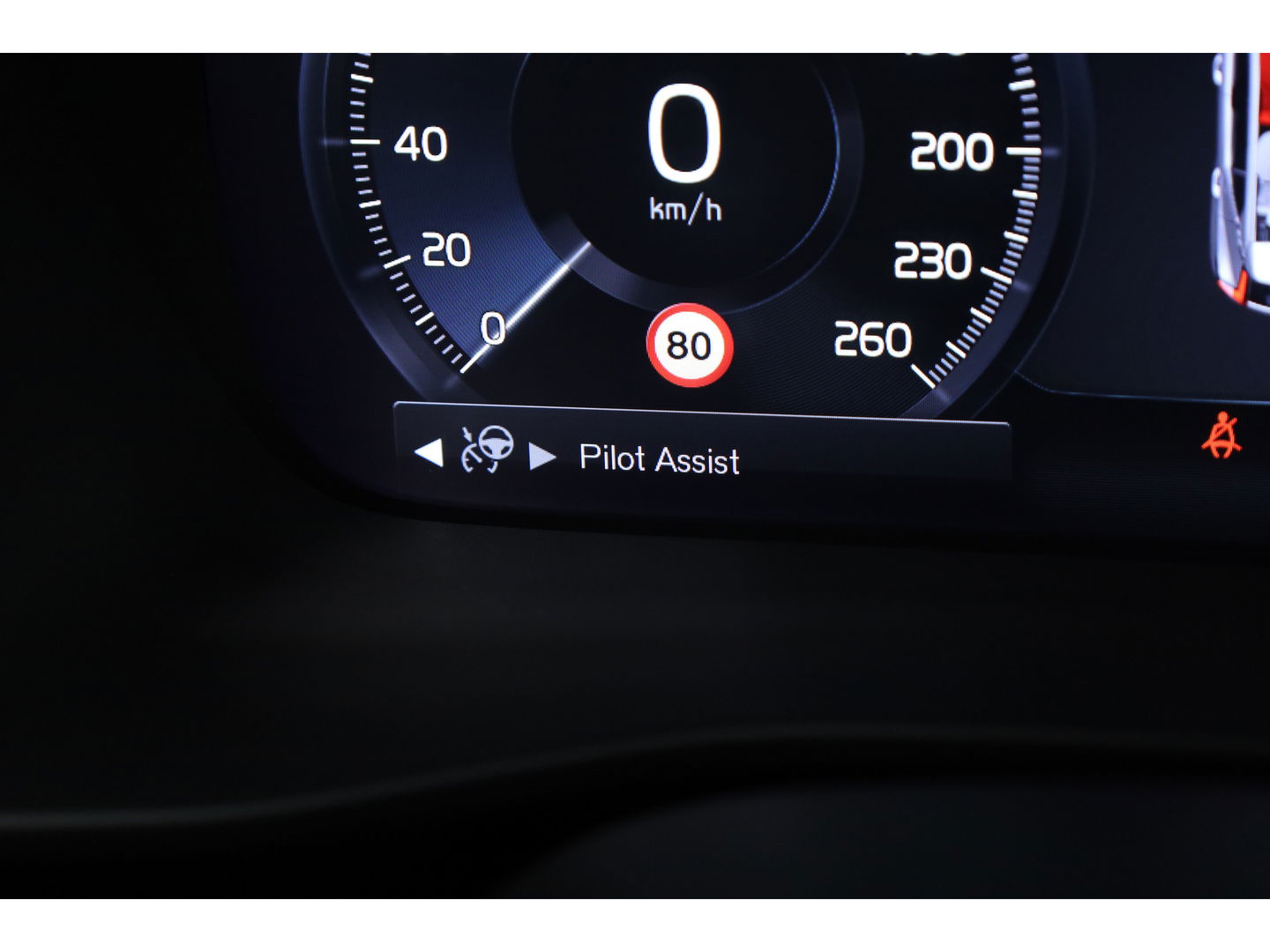 Volvo XC40 1.5 T5 Recharge R-Design | Pilot Assist | Elek. Trekhaak | Elek. Stoelen | Stoel- Stuurverw. | H&K