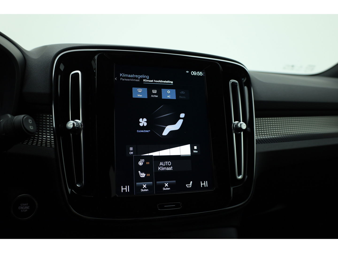 Volvo XC40 1.5 T5 Recharge R-Design | Pilot Assist | Elek. Trekhaak | Elek. Stoelen | Stoel- Stuurverw. | H&K