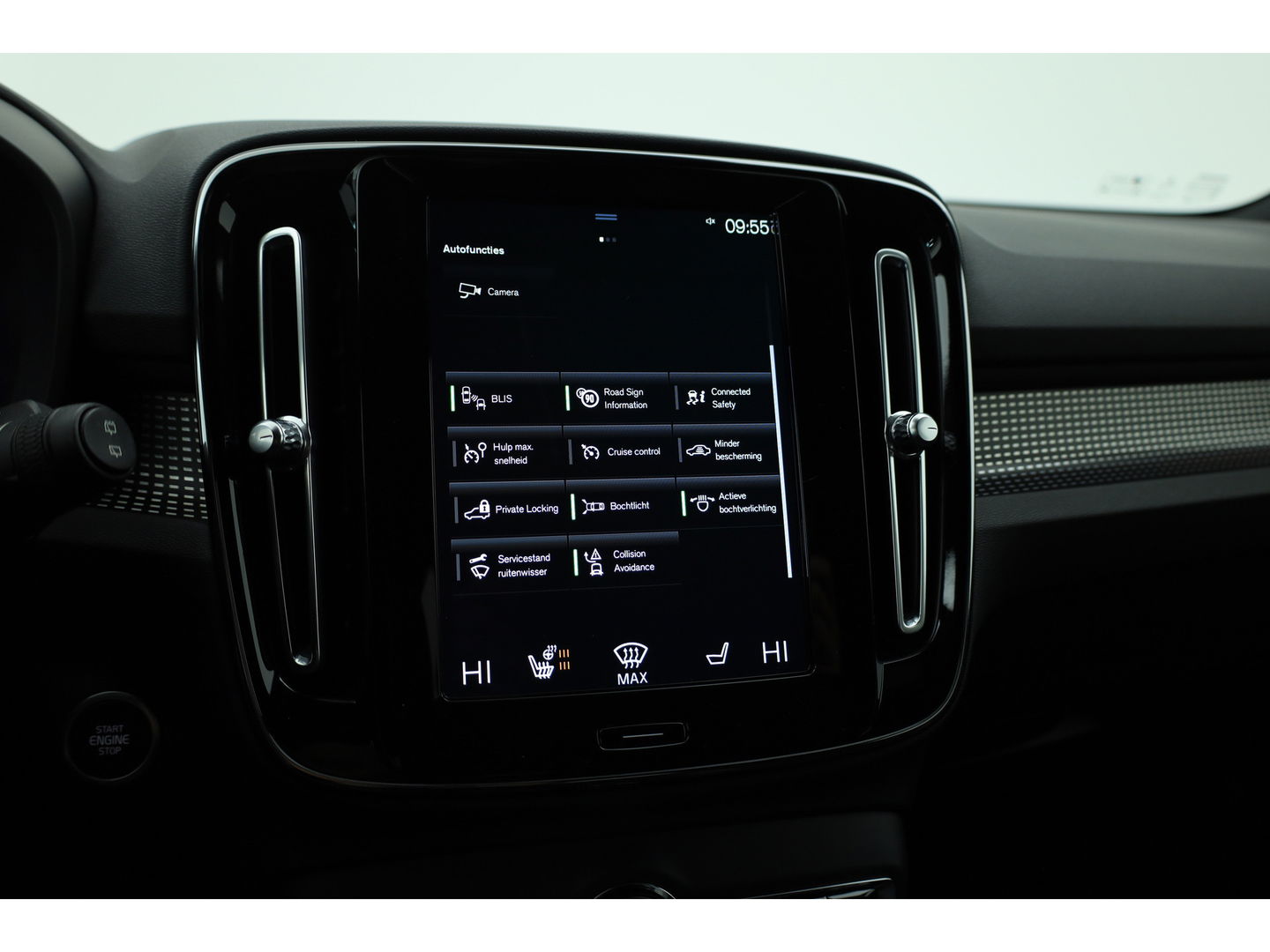 Volvo XC40 1.5 T5 Recharge R-Design | Pilot Assist | Elek. Trekhaak | Elek. Stoelen | Stoel- Stuurverw. | H&K