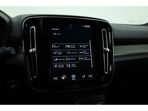 Volvo XC40 1.5 T5 Recharge R-Design | Pilot Assist | Elek. Trekhaak | Elek. Stoelen | Stoel- Stuurverw. | H&K