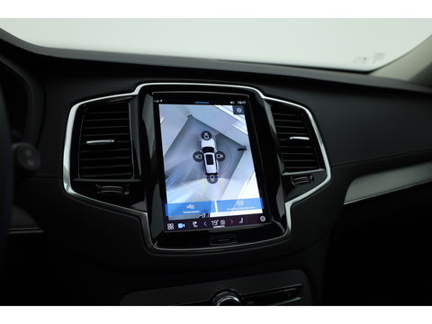 Volvo XC90 2.0 T8 Recharge AWD Plus Dark | Trekhaak | Pano | 360 Camera | 4x stoel + stuurverwar. |