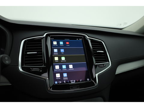 Volvo XC90 2.0 T8 Recharge AWD Plus Dark | Trekhaak | Pano | 360 Camera | 4x stoel + stuurverwar. |