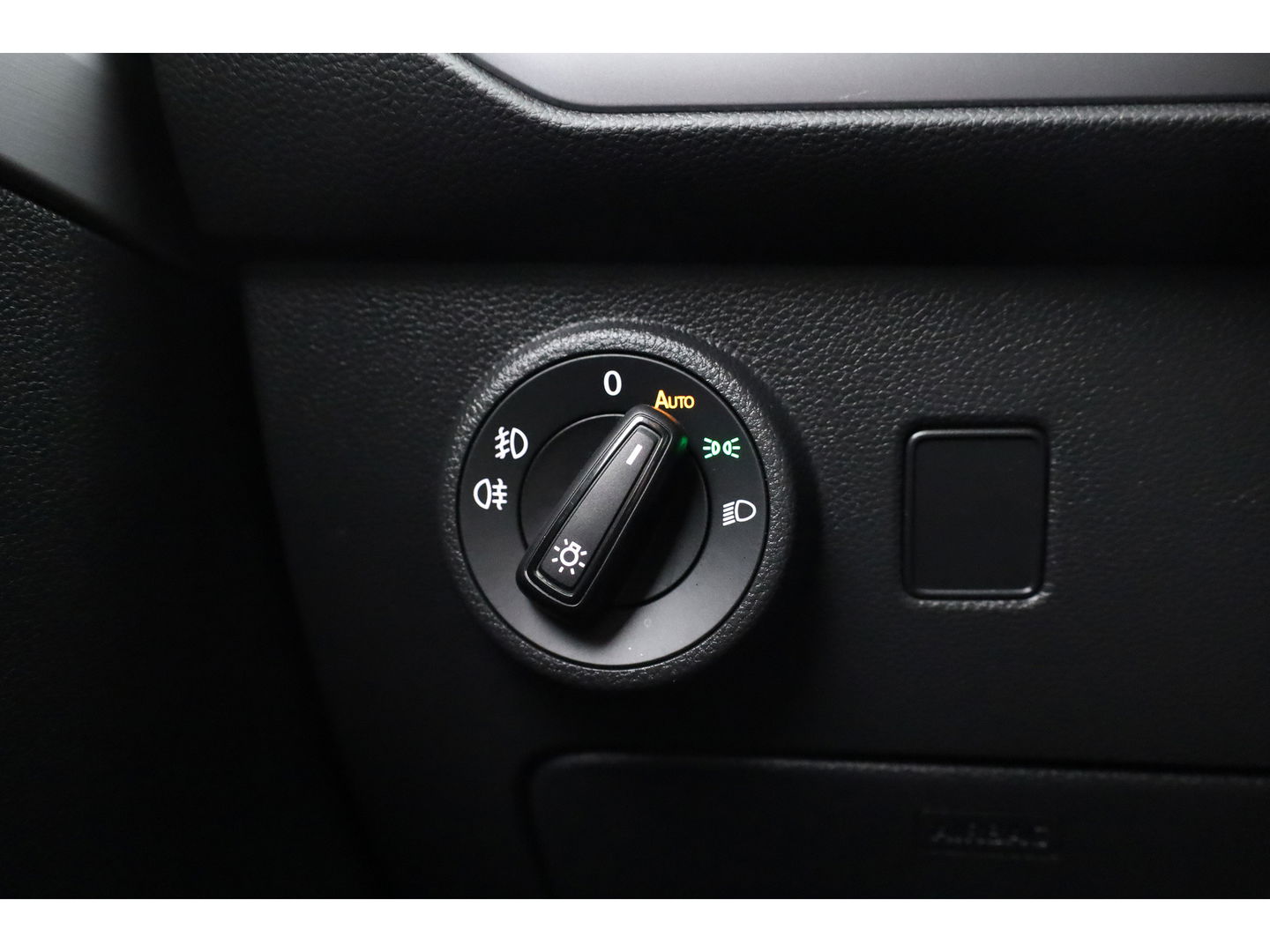 SEAT Ateca 1.5 TSI FR Business Intense | Navi | CarPlay | Trekhaak | Beats Audio | Adapt. Cruise