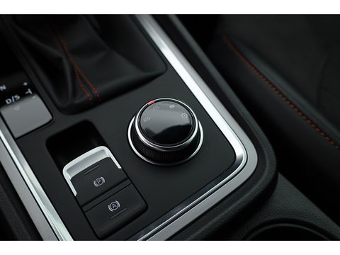 SEAT Ateca 1.5 TSI FR Business Intense | Navi | CarPlay | Trekhaak | Beats Audio | Adapt. Cruise