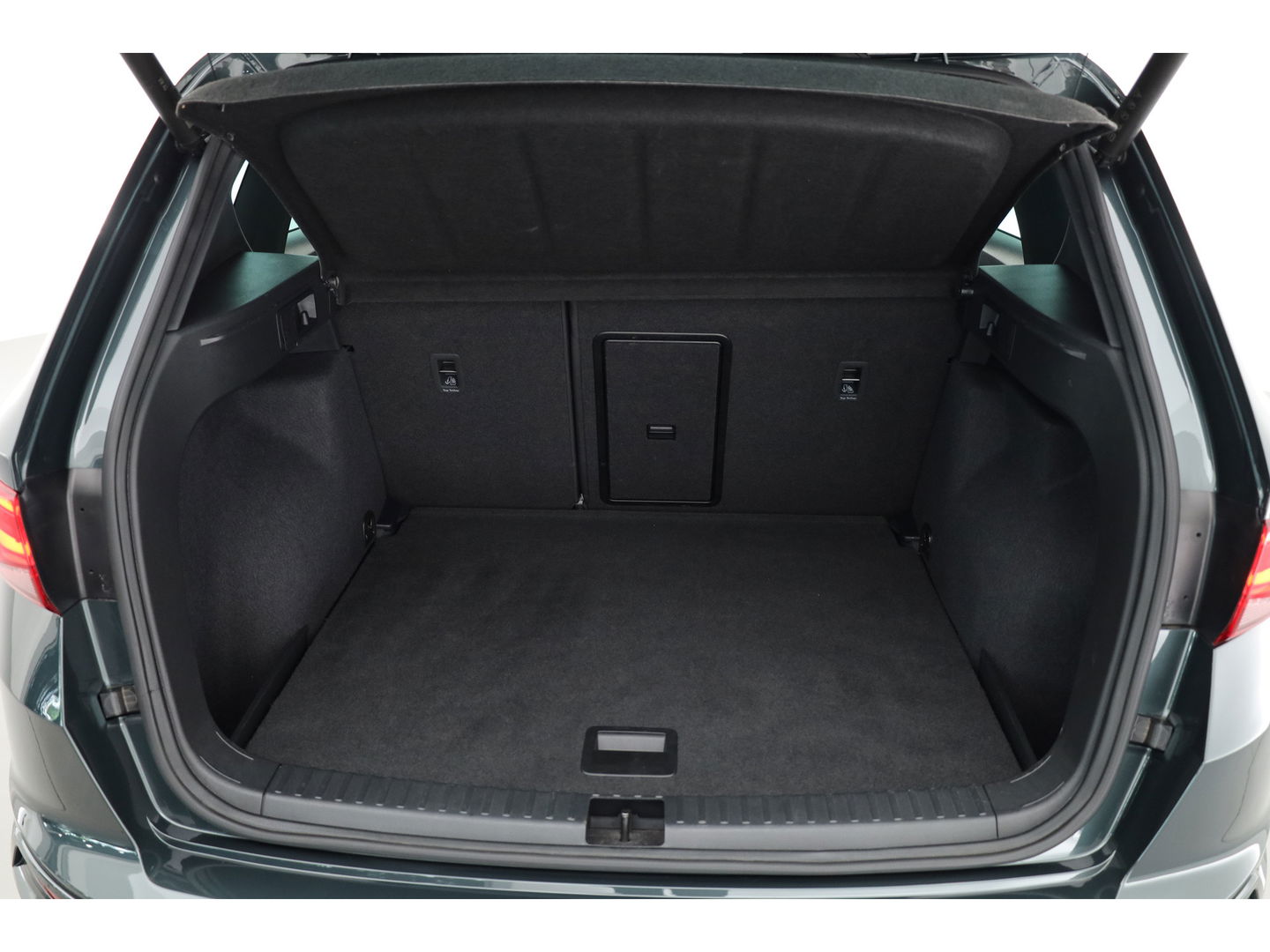 SEAT Ateca 1.5 TSI FR Business Intense | Navi | CarPlay | Trekhaak | Beats Audio | Adapt. Cruise