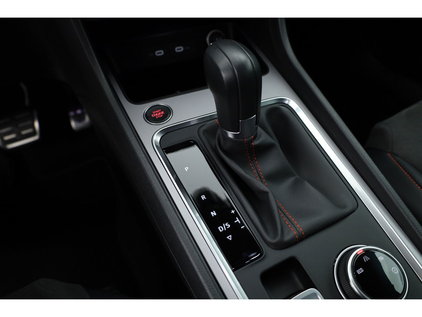 SEAT Ateca 1.5 TSI FR Business Intense | Navi | CarPlay | Trekhaak | Beats Audio | Adapt. Cruise