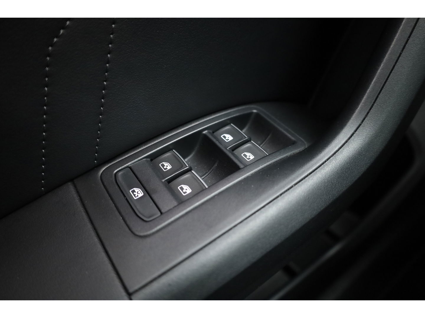 SEAT Ateca 1.5 TSI FR Business Intense | Navi | CarPlay | Trekhaak | Beats Audio | Adapt. Cruise
