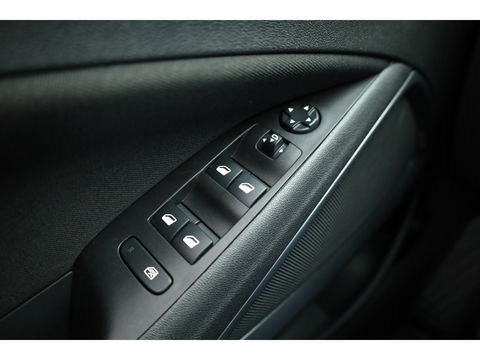 Opel Crossland 1.2 Turbo Elegance | Pano | Camera | Navi | Dodehoekdet. | Apple CarPlay