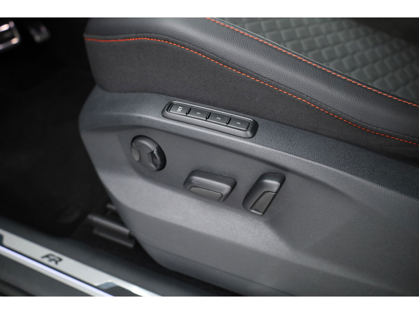 SEAT Tarraco 1.4 TSI e-Hybrid PHEV FR | Navi | Apple Carplay | Keyless | Elek. Trekhaak | Adapt. Cruise