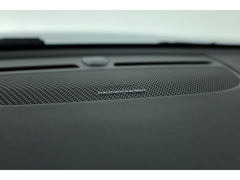 Volvo XC40 1.5 T5 Recharge Ultimate Dark | Pano | 360cam | Elek. Trekhaak | Harman Kardon | Pilot Assist