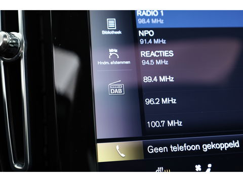 Volvo XC40 1.5 T5 Recharge Ultimate Dark | Pano | 360cam | Elek. Trekhaak | Harman Kardon | Pilot Assist
